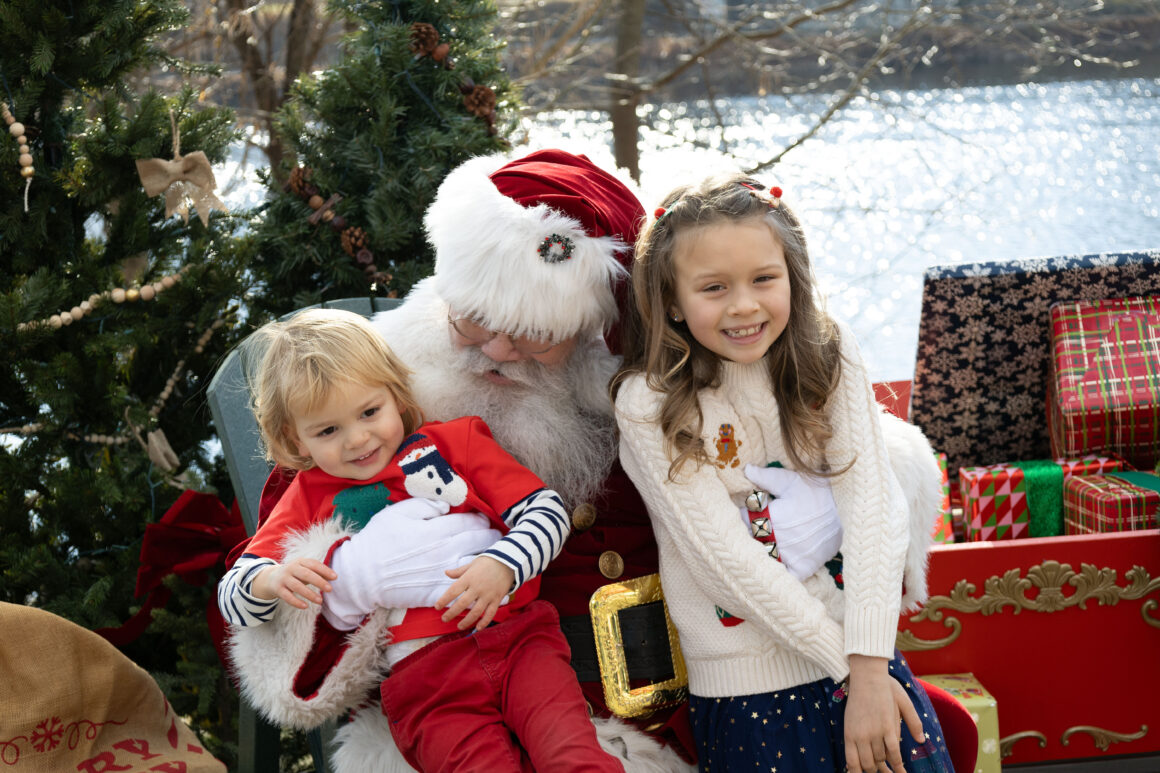 aff16fcc-d82a-f1a7-860e-f55a64f72d97 Bundle Up & Bring On the Cheer